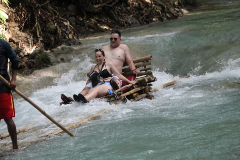 Homepage - White River Calypso Rafting